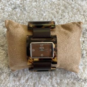 Michael Kors MK 4002